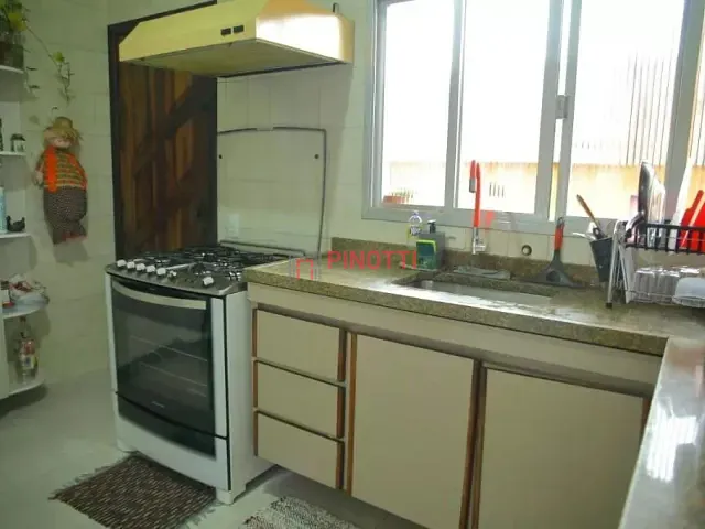 Sobrado 3 quartos e 3 banheiros, à venda ou para alugar, no bairro Nova Petrópolis em São Bernardo do Campo