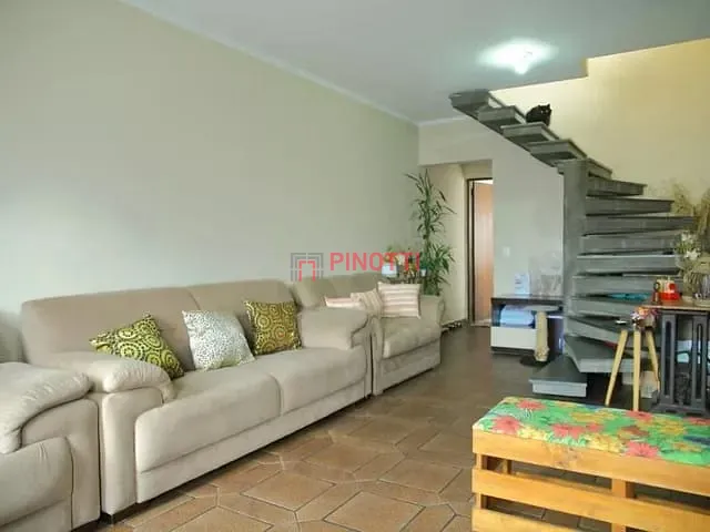 Sobrado 3 quartos e 3 banheiros, à venda ou para alugar, no bairro Nova Petrópolis em São Bernardo do Campo