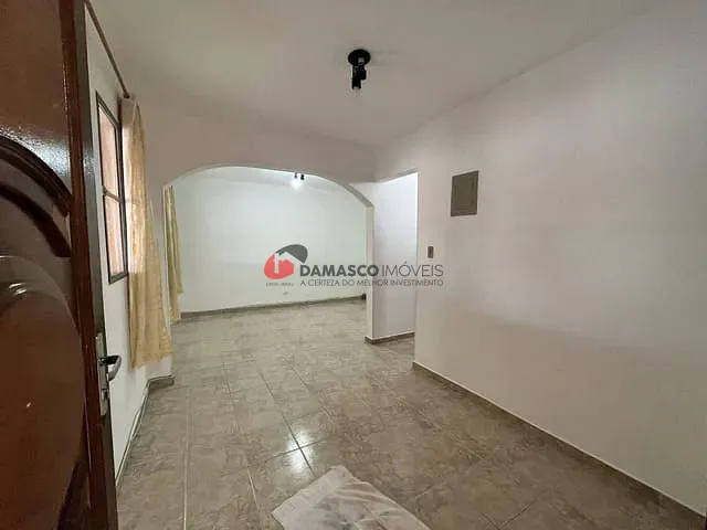 Sobrado 4 quartos e 2 banheiros, à venda, no bairro Mauá em São Caetano do Sul