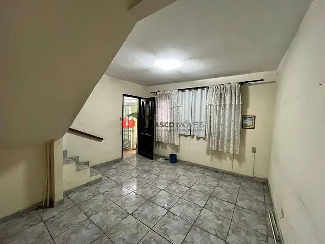 Sobrado 3 quartos e 3 banheiros, à venda, no bairro Olímpico em São Caetano do Sul