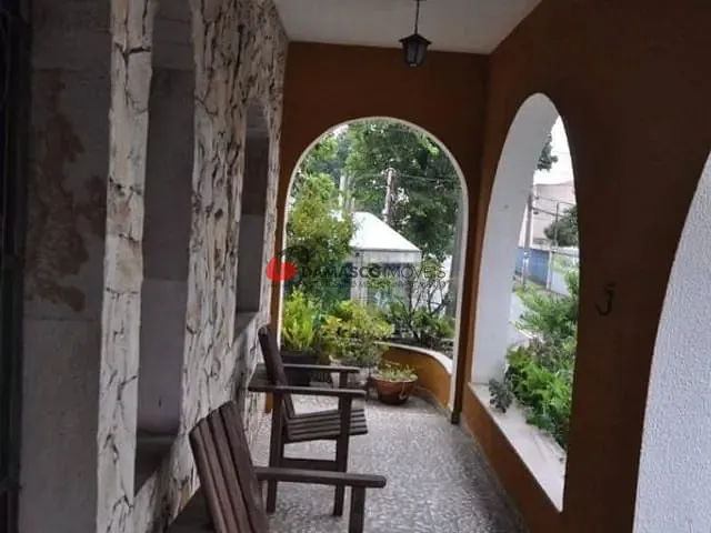 Sobrado 4 quartos e 2 banheiros, para alugar, no bairro Vila Valparaíso em Santo André