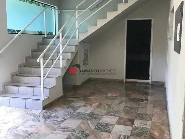 Sobrado para alugar, no bairro Jardim em Santo André