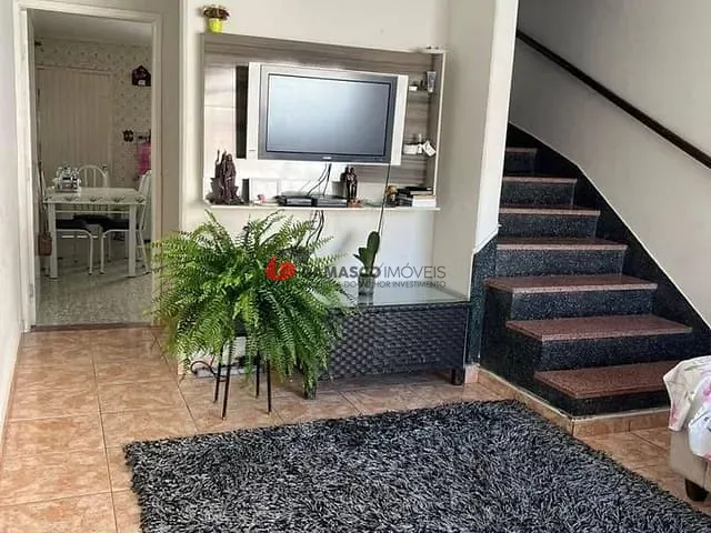 Sobrado 2 quartos e 2 banheiros, para alugar, no bairro Santa Maria em São Caetano do Sul