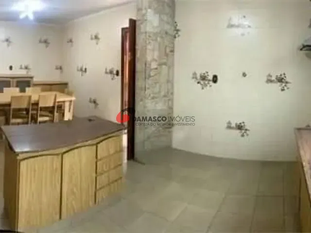 Sobrado com 220m² 3 quartos e 2 banheiros, à venda, no bairro Barcelona em São Caetano do Sul