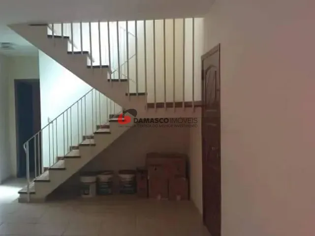 Sobrado 3 quartos e 3 banheiros, à venda, no bairro Jardim Aeroporto em São Paulo
