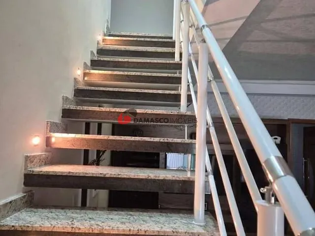 Sobrado 3 quartos e 3 banheiros, à venda, no bairro Santa Paula em São Caetano do Sul