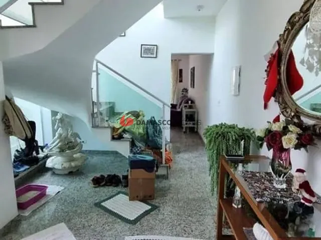 Sobrado 3 quartos e 4 banheiros, à venda, no bairro Parque das Nações em Santo André