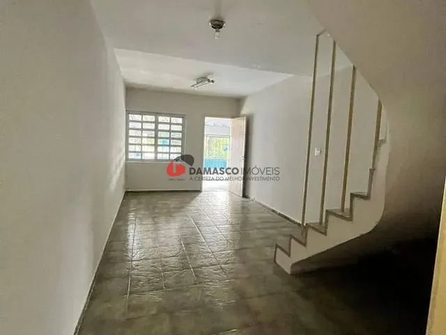 Sobrado 2 quartos e 1 banheiro, para alugar, no bairro Santa Maria em São Caetano do Sul
