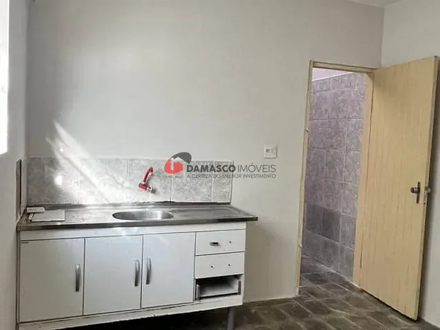 Sobrado 2 quartos e 1 banheiro, para alugar, no bairro Santa Maria em São Caetano do Sul