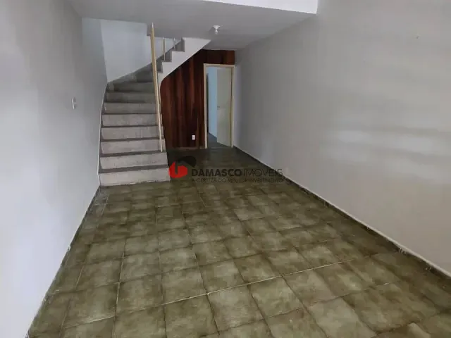 Sobrado 2 quartos e 1 banheiro, para alugar, no bairro Santa Maria em São Caetano do Sul
