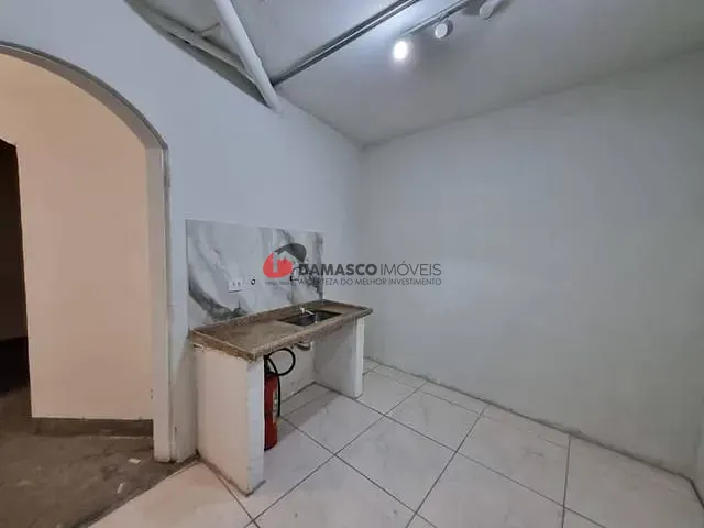 Sobrado com 209m² 4 quartos e 2 banheiros, para alugar, no bairro Santa Paula em São Caetano do Sul