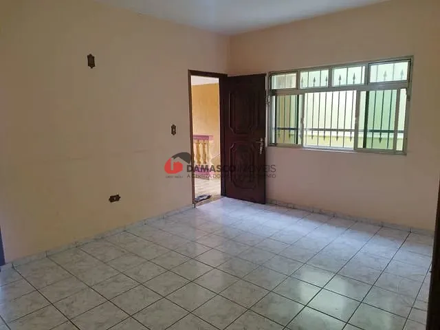 Sobrado com 2445m² 3 quartos e 3 banheiros, à venda, no bairro Olímpico em São Caetano do Sul