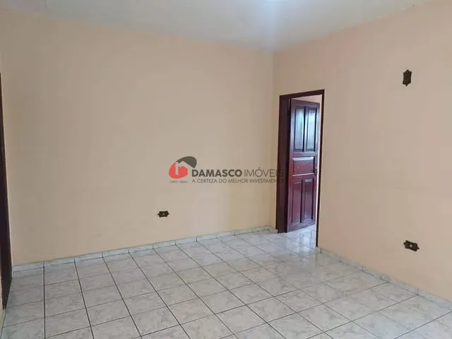 Sobrado com 2445m² 3 quartos e 3 banheiros, à venda, no bairro Olímpico em São Caetano do Sul