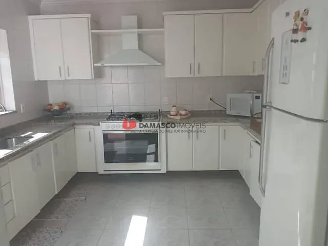 Sobrado com 272m² 3 quartos e 4 banheiros, à venda, no bairro Osvaldo Cruz em São Caetano do Sul