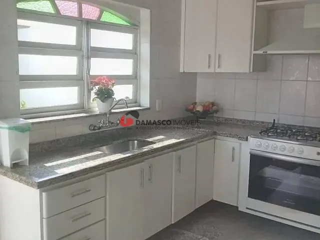 Sobrado com 272m² 3 quartos e 4 banheiros, à venda, no bairro Osvaldo Cruz em São Caetano do Sul