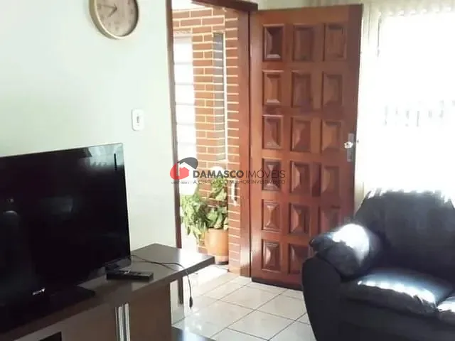 Sobrado 2 quartos e 1 banheiro, à venda, no bairro Osvaldo Cruz em São Caetano do Sul