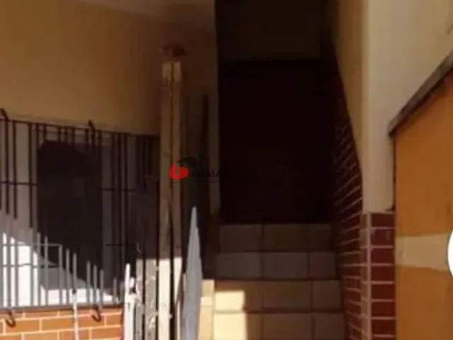 Sobrado 2 quartos e 1 banheiro, à venda, no bairro Osvaldo Cruz em São Caetano do Sul