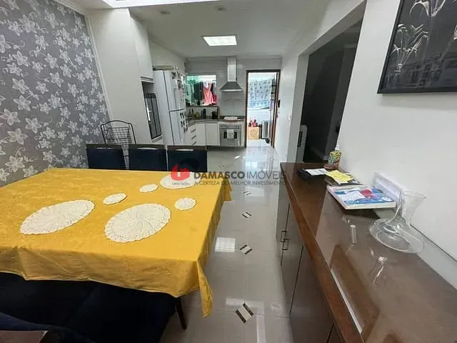 Sobrado 3 quartos e 4 banheiros, à venda, no bairro Jardim Santo Antônio em Santo André