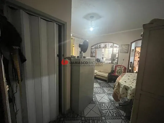 Sobrado 2 quartos e 2 banheiros, à venda, no bairro Santa Maria em Santo André