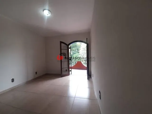 Sobrado com 266m², para alugar, no bairro Cerâmica em São Caetano do Sul