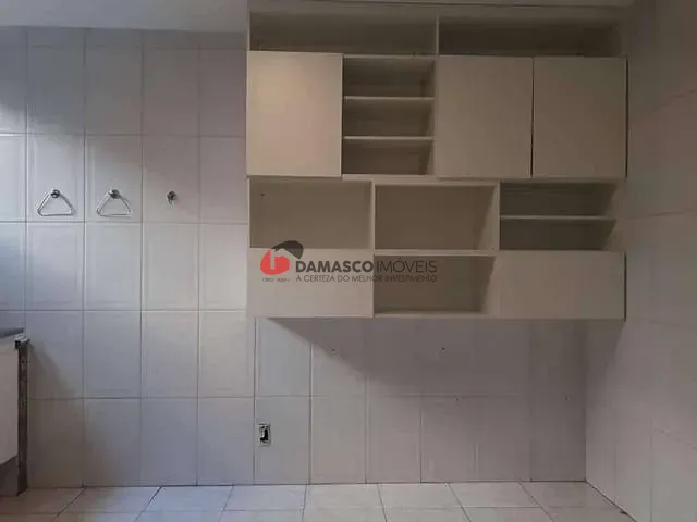 Sobrado 3 quartos e 2 banheiros, à venda, no bairro Campestre em Santo André