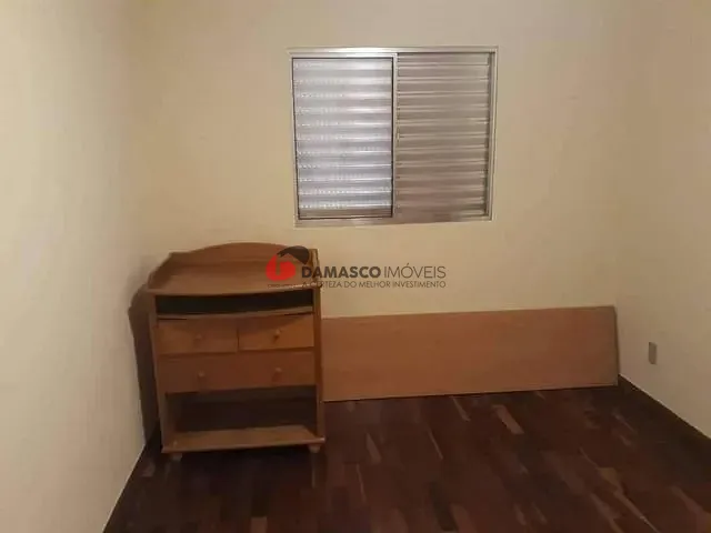 Sobrado 3 quartos e 2 banheiros, à venda, no bairro Campestre em Santo André