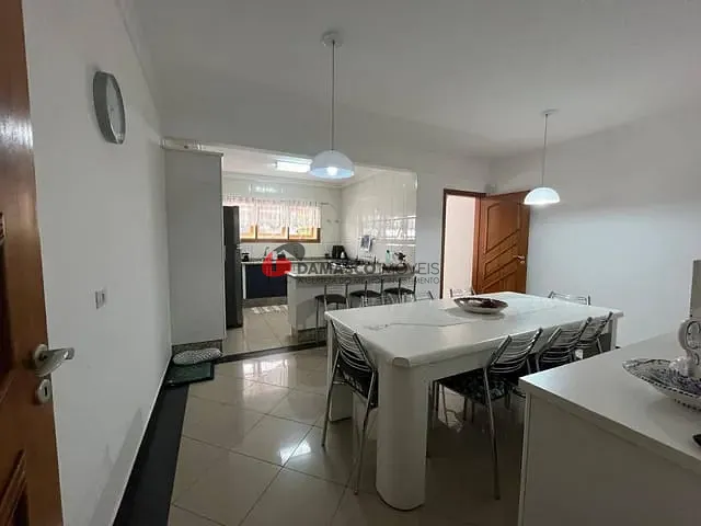 Sobrado 3 quartos e 5 banheiros, à venda, no bairro Campestre em Santo André