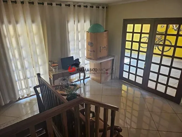 Sobrado com 302m² 3 quartos e 4 banheiros, à venda, no bairro Osvaldo Cruz em São Caetano do Sul