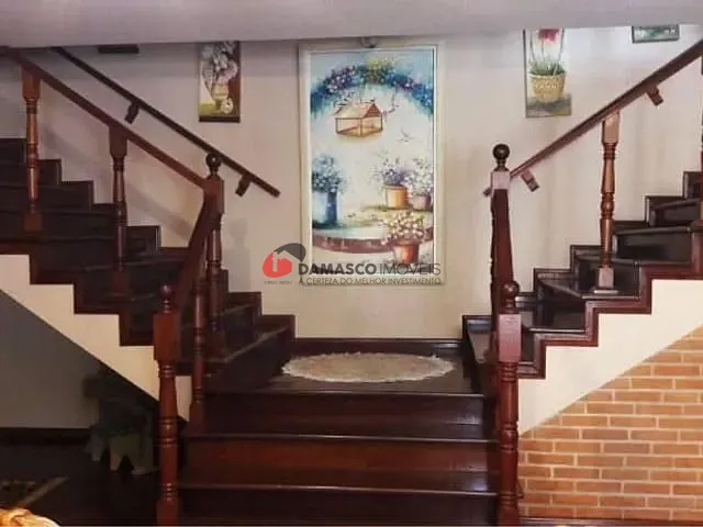 Sobrado com 550m² 3 quartos e 3 banheiros, para alugar, no bairro Oswaldo Cruz em São Caetano do Sul
