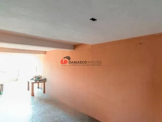 Sobrado com 320m² 4 quartos e 2 banheiros, à venda, no bairro Vila Palmares em Santo André