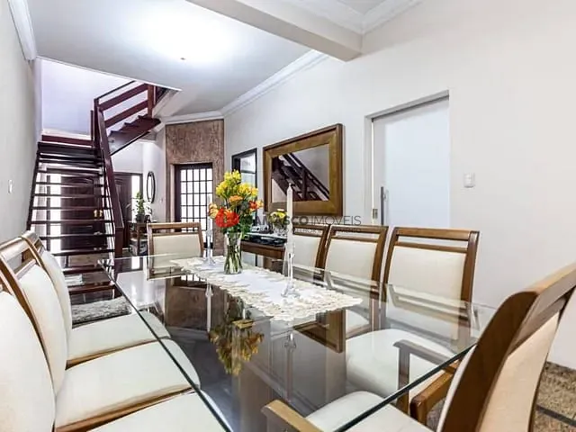 Sobrado com 354m² 3 quartos e 3 banheiros, à venda, no bairro Santo Antônio em São Caetano do Sul