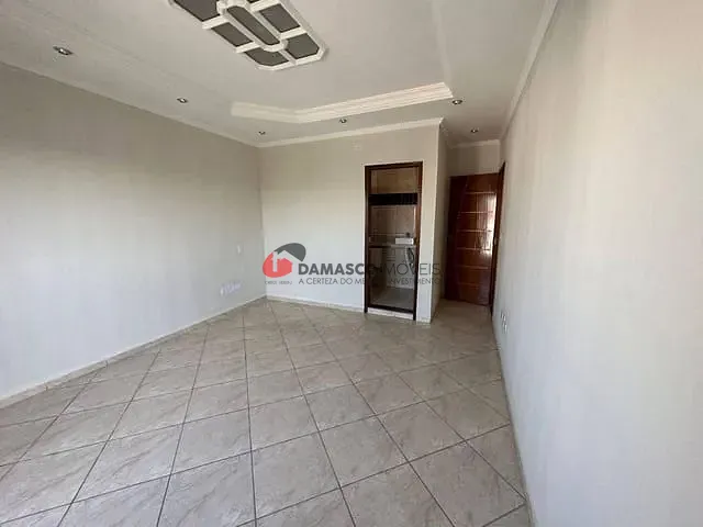 Sobrado 3 quartos e 3 banheiros, à venda, no bairro Vila Tibiriçá em Santo André