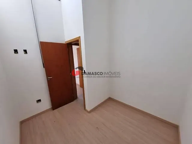 Sobrado 3 quartos e 1 banheiro, à venda, no bairro Campestre em Santo André