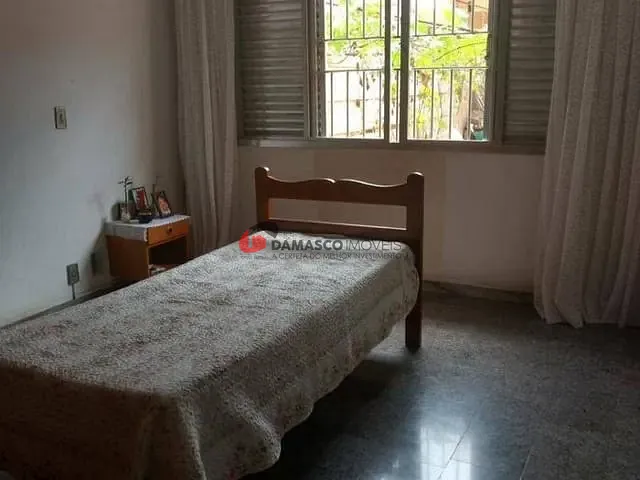Sobrado com 400m² 4 quartos e 2 banheiros, à venda, no bairro Santa Maria em Santo André