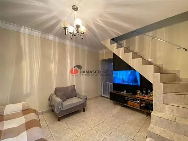 Sobrado com 160m² 3 quartos e 2 banheiros, à venda, no bairro Vila California em São Paulo