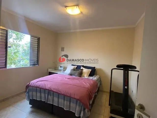 Sobrado com 160m² 3 quartos e 2 banheiros, à venda, no bairro Vila California em São Paulo