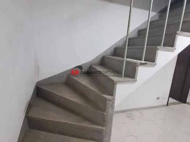 Sobrado 2 quartos e 1 banheiro, à venda, no bairro Mauá em São Caetano do Sul
