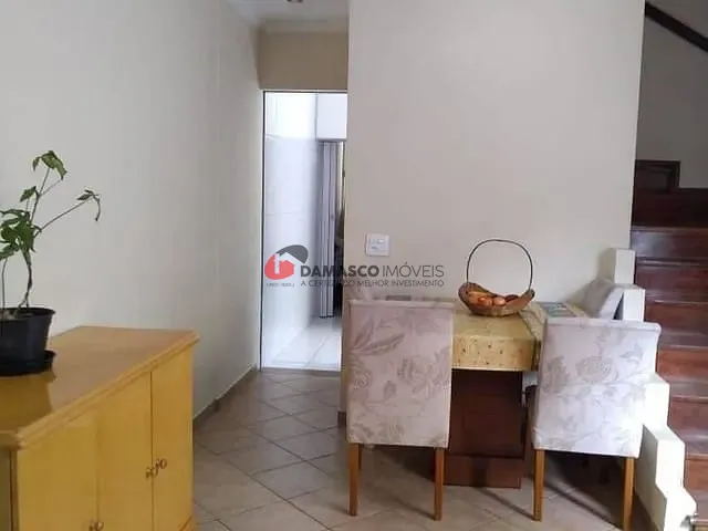 Sobrado com 150m² 4 quartos e 1 banheiro, à venda, no bairro Taboão em São Bernardo do Campo