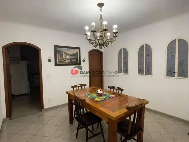 Sobrado com 125m² 3 quartos e 2 banheiros, à venda, no bairro Santa Maria em Santo André