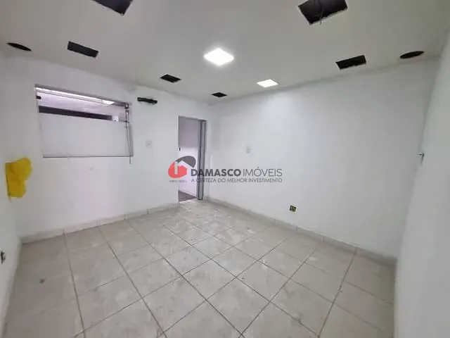 Sobrado com 608m² 2 quartos e 1 banheiro, à venda, no bairro Santa Paula em São Caetano do Sul
