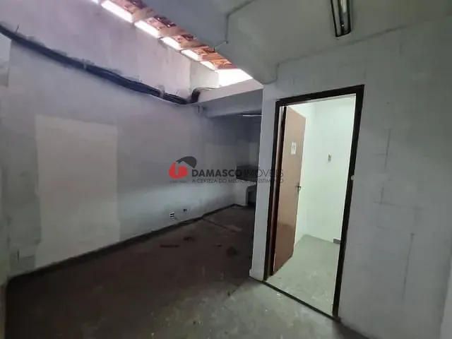 Sobrado com 608m² 2 quartos e 1 banheiro, à venda, no bairro Santa Paula em São Caetano do Sul