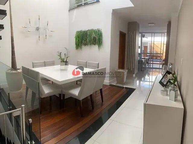 Sobrado 3 quartos e 5 banheiros, à venda, no bairro Santa Maria em São Caetano do Sul