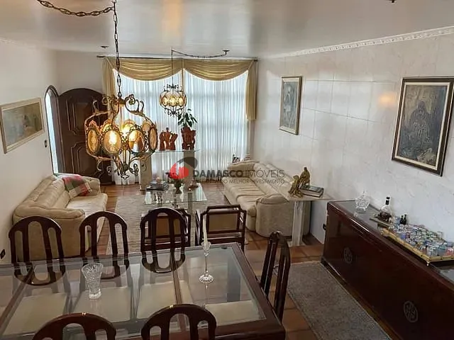 Sobrado com 335m² 4 quartos e 3 banheiros, à venda, no bairro Cerâmica em São Caetano do Sul