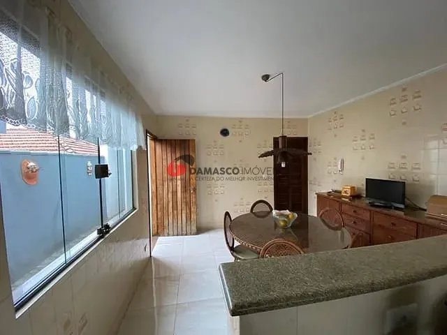 Sobrado com 335m² 4 quartos e 3 banheiros, à venda, no bairro Cerâmica em São Caetano do Sul