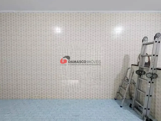 Sobrado com 500m² 4 quartos e 3 banheiros, para alugar, no bairro Santa Maria em Santo André