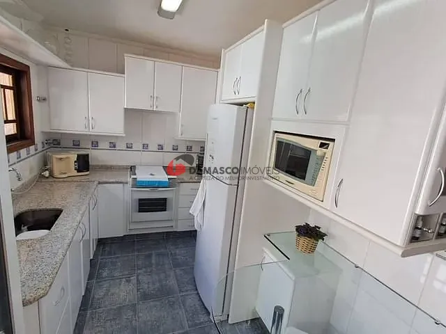 Sobrado com 210m² 3 quartos e 1 banheiro, à venda, no bairro Olímpico em São Caetano do Sul