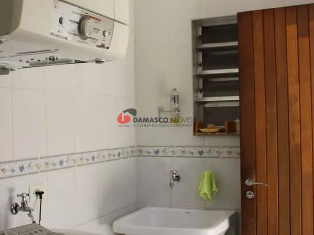 Sobrado com 210m² 3 quartos e 1 banheiro, à venda, no bairro Olímpico em São Caetano do Sul