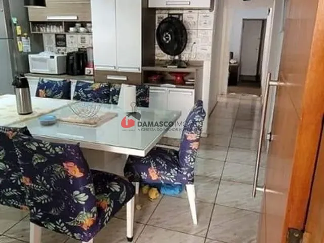 Sobrado 3 quartos e 2 banheiros, à venda, no bairro Santa Paula em São Caetano do Sul
