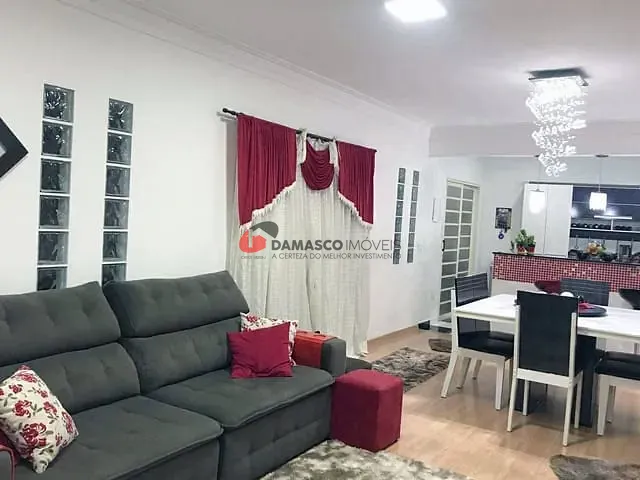 Sobrado com 281m² 3 quartos e 4 banheiros, à venda, no bairro Nova Gerti em São Caetano do Sul