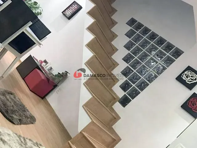 Sobrado com 281m² 3 quartos e 4 banheiros, à venda, no bairro Nova Gerti em São Caetano do Sul